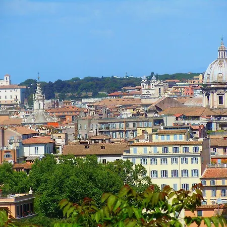 Via Giulia Roma
